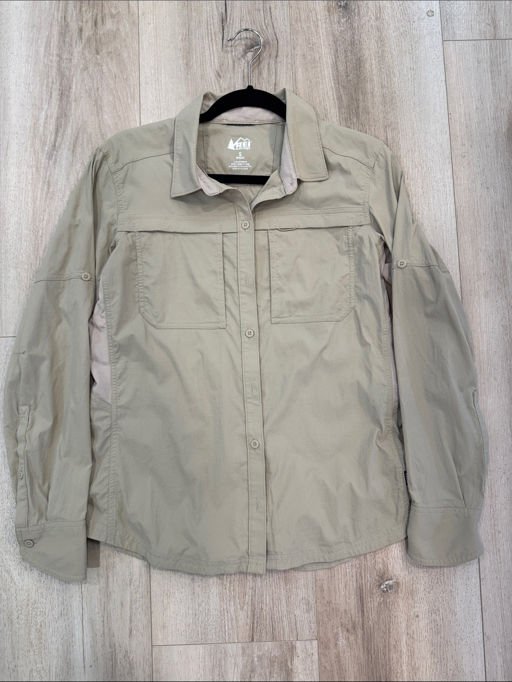 REI SPF 35 Women’s Khaki Sahara Button-Up Shirt